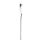 e.l.f. Precision Eyeshadow Brush met synthetische haren voor nauwkeurig aanbrengen van oogschaduw.