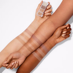 Swatches van e.l.f. Bite-Size Brow in de tint Blonde