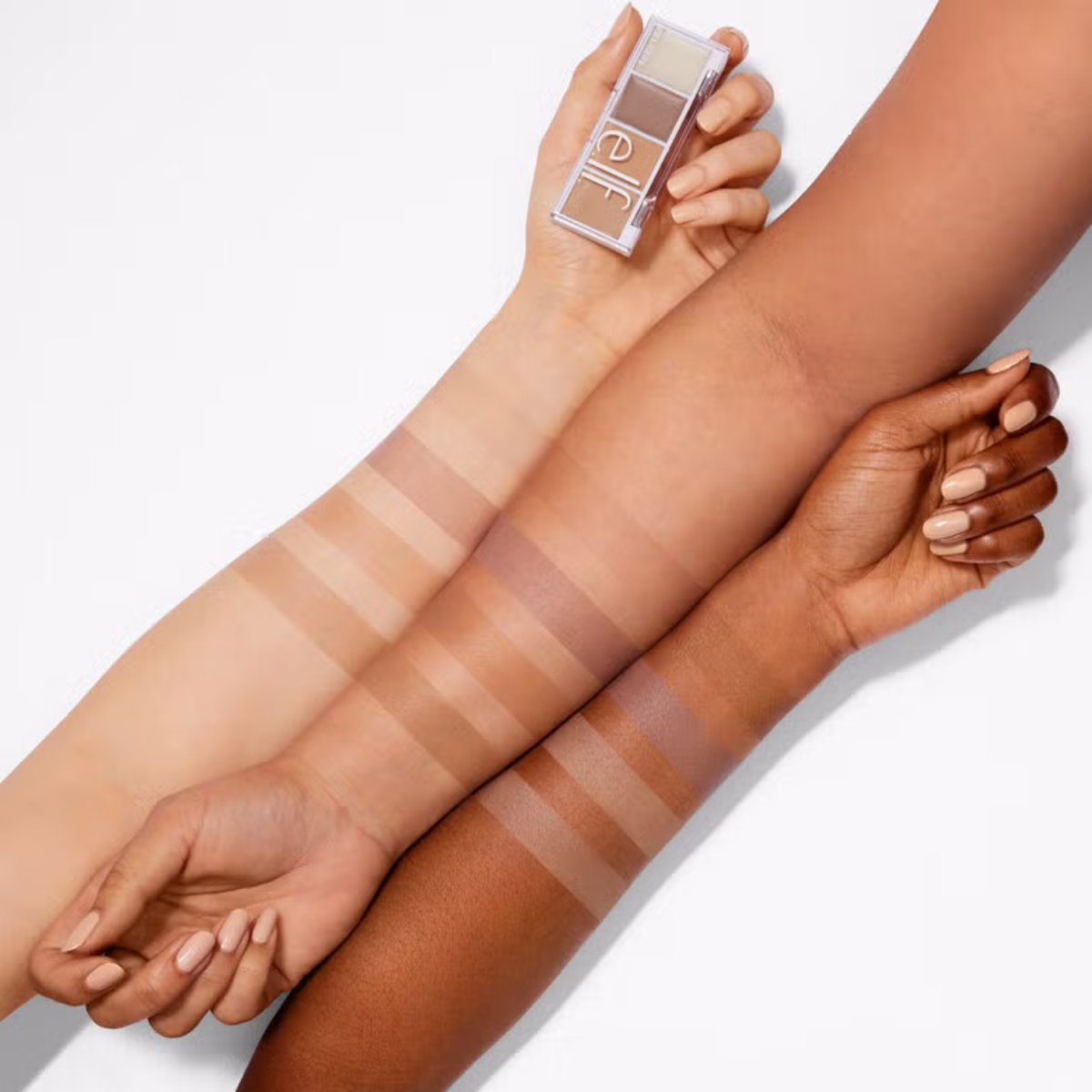 Swatches van e.l.f. Bite-Size Brow in de tint Blonde