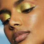 e.l.f. Liquid Glitter Eyeshadow 24-Karat Gold met glitterfinish