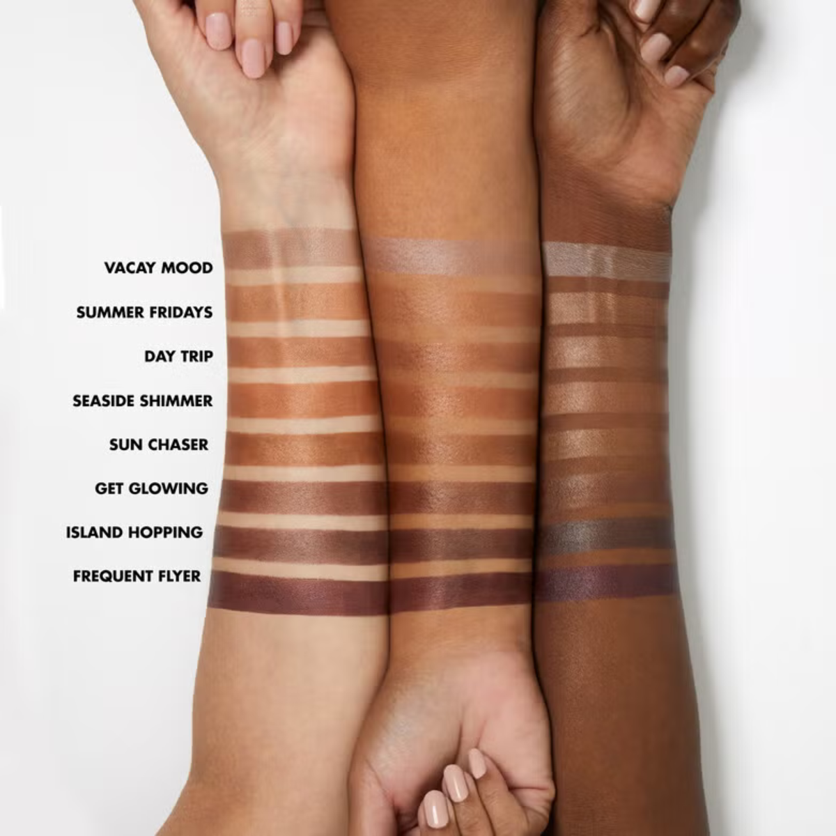 Swatches van e.l.f. Luminous Putty Bronzer op verschillende huidtinten